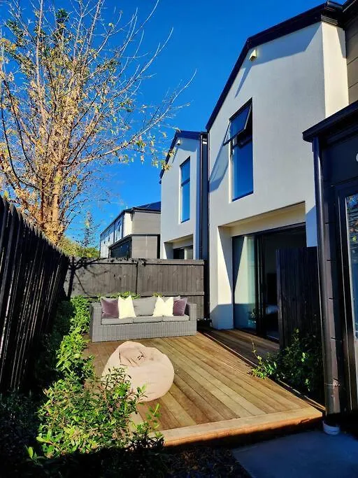 Central Home With Internal Garage - Close To Cbd! 크라이스트처치 아파트